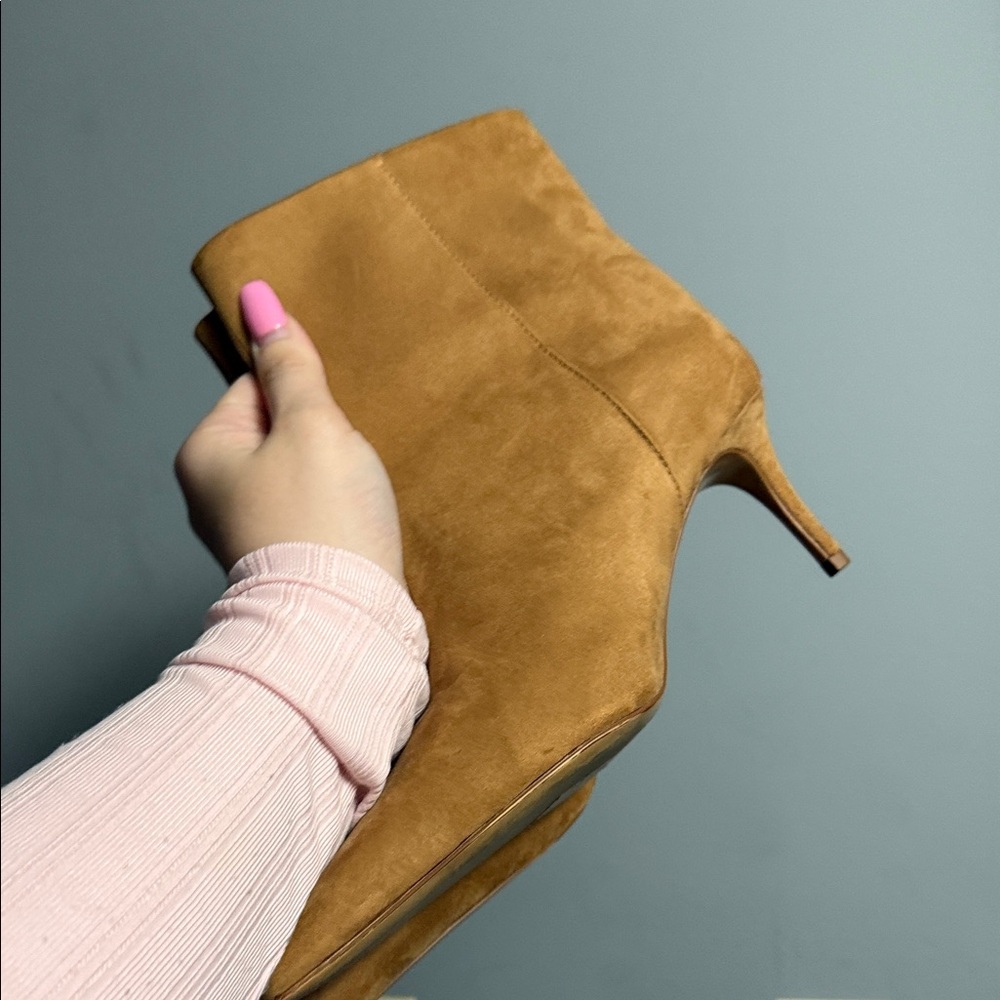 H&M Chic Tan Brown Suede Kitten Heel Pointed Toe Ankle Booties - Picture 6 of 8